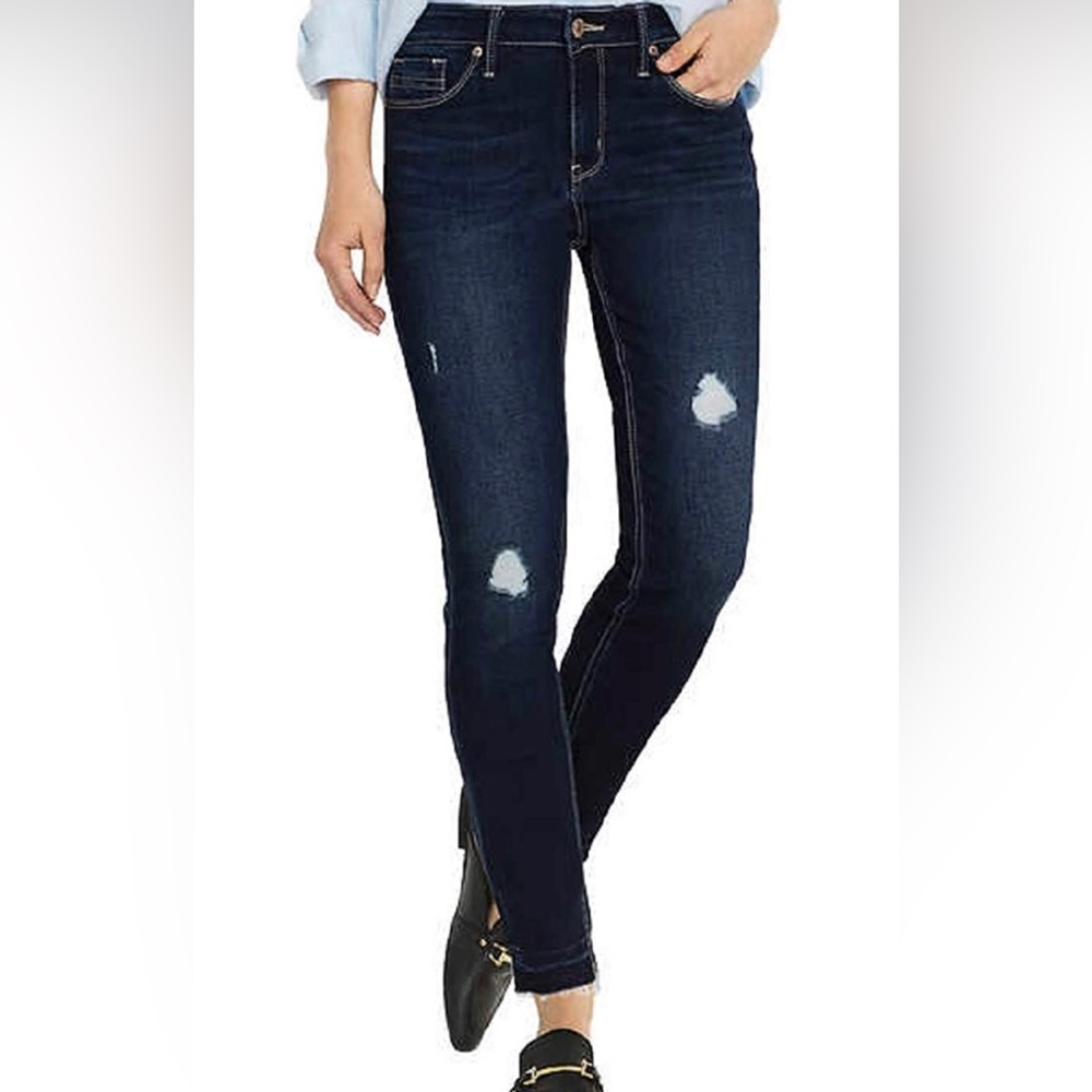 Buffalo David Bitton, skinny mid rise, rip and repair women’s jeans. Size 27.